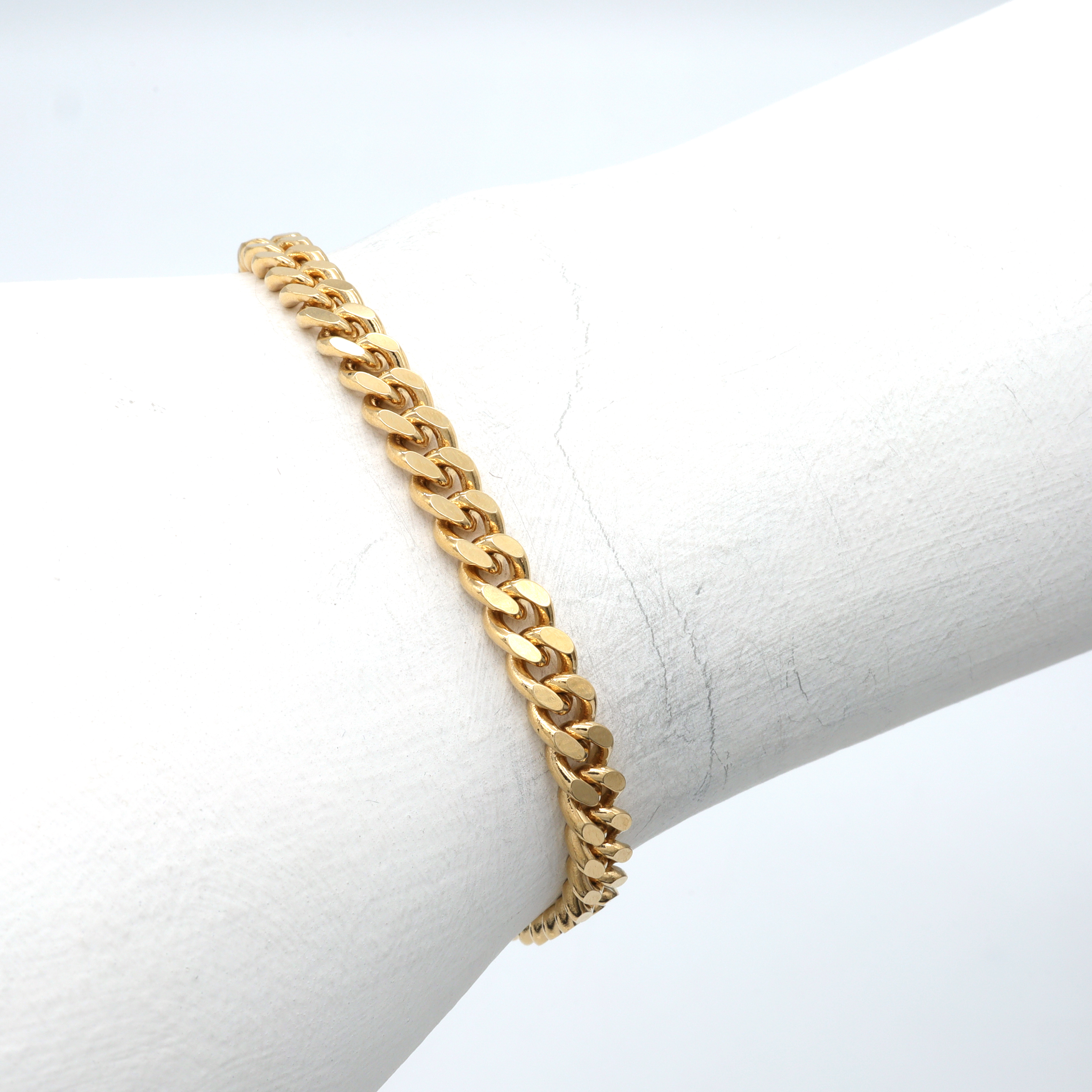 18K YG CURB-2DC BRACELET