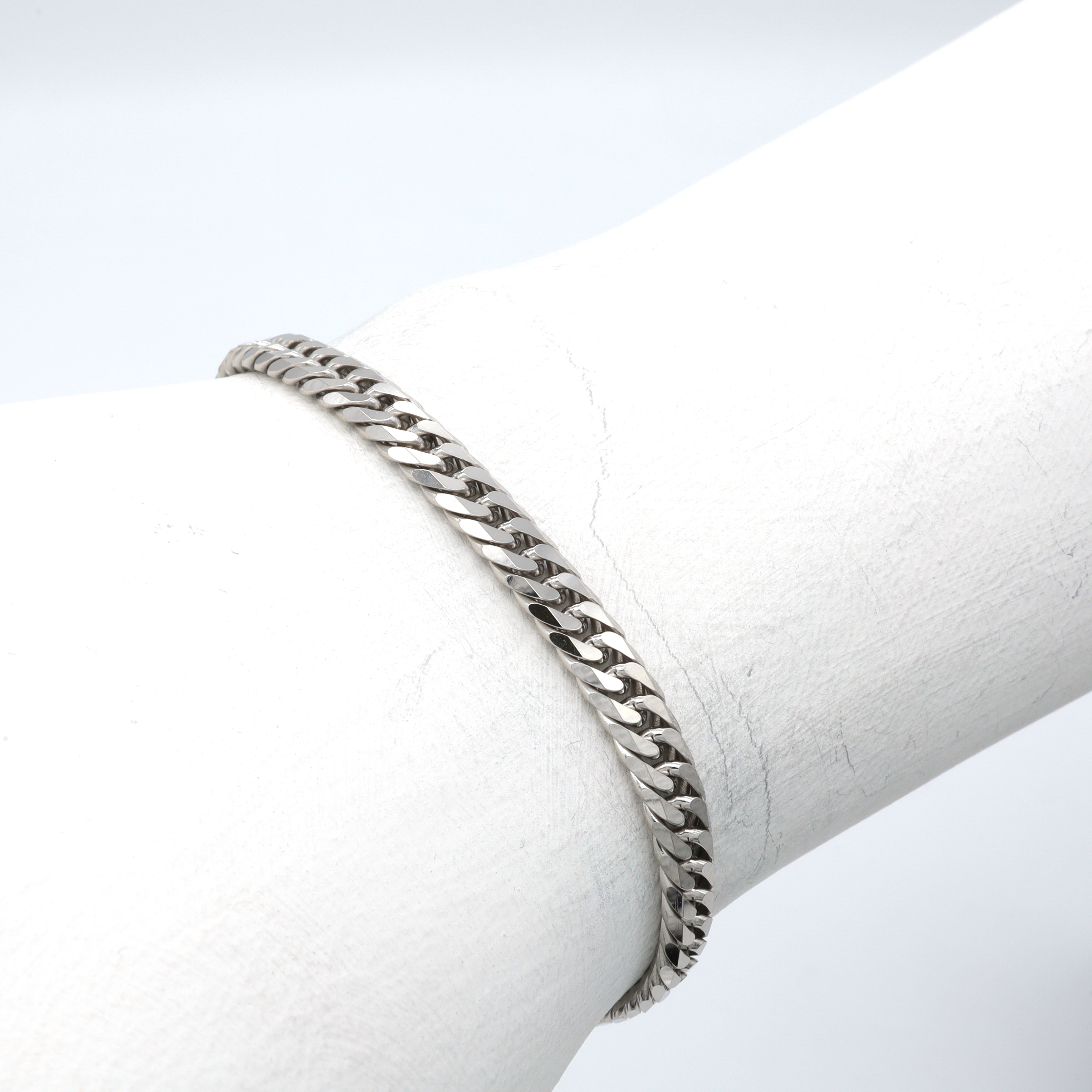 PT850 W.CURB-6DC BRACELET